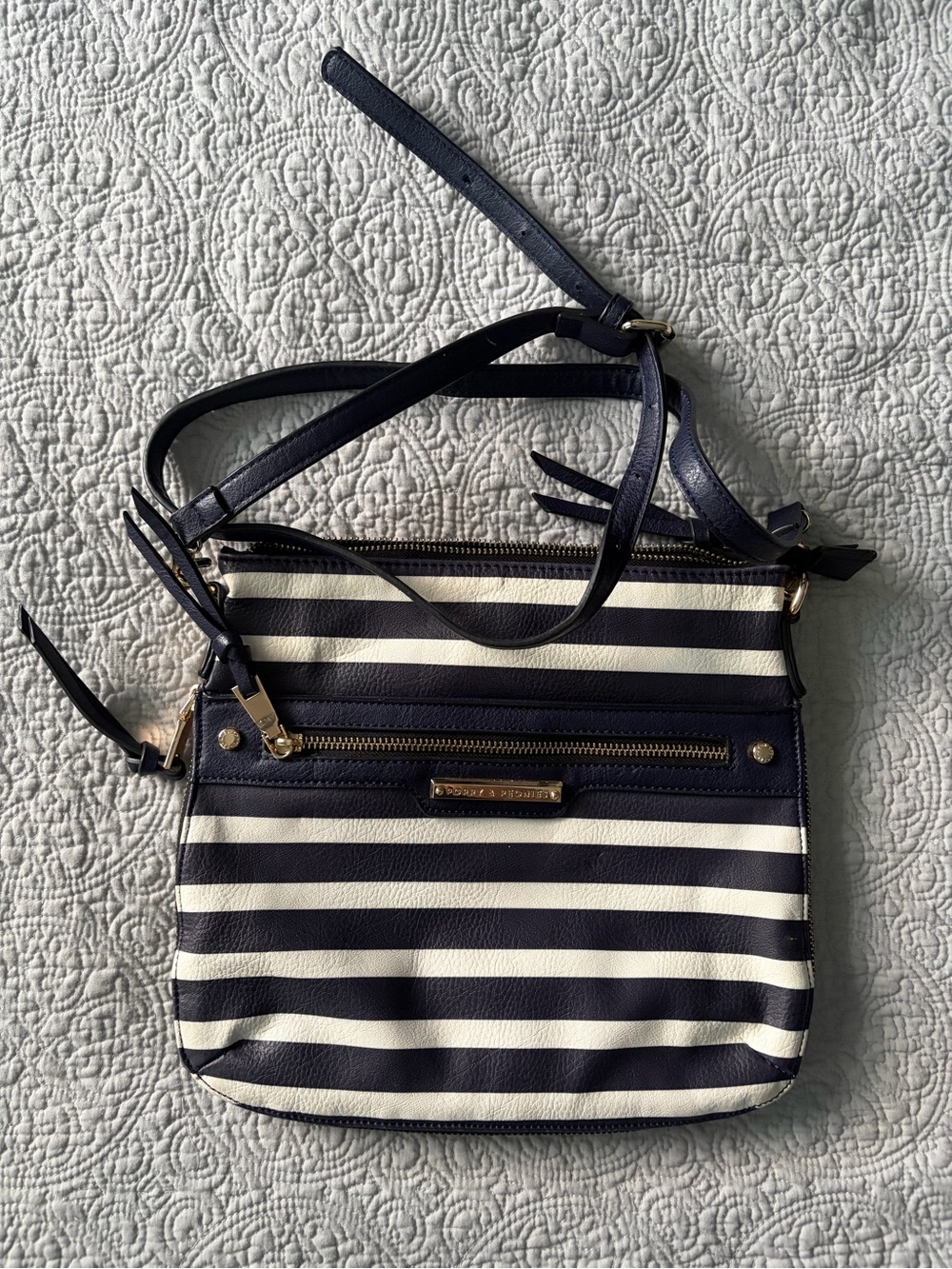 Poppy & Peonies Everday Crossbody in Navy and White Striped with Gold Hardware - Picture 6 of 10